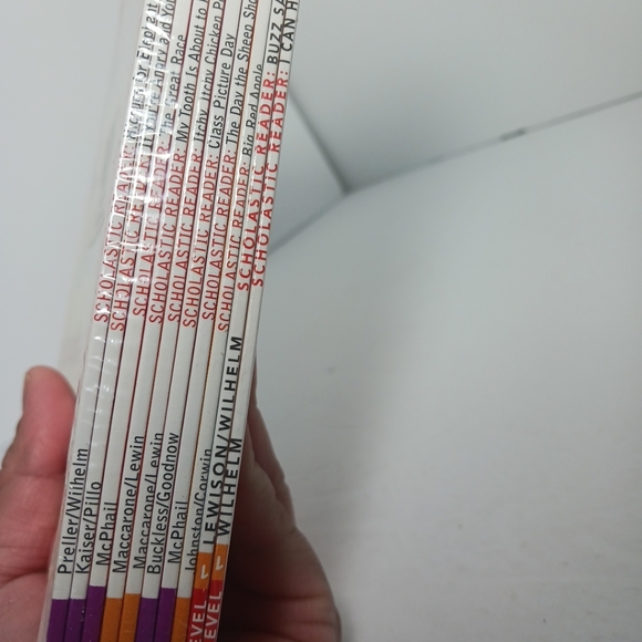 Scholastic Reader Collection Level 1 & 2 Lot of 10 Books - Picture 3 of 6